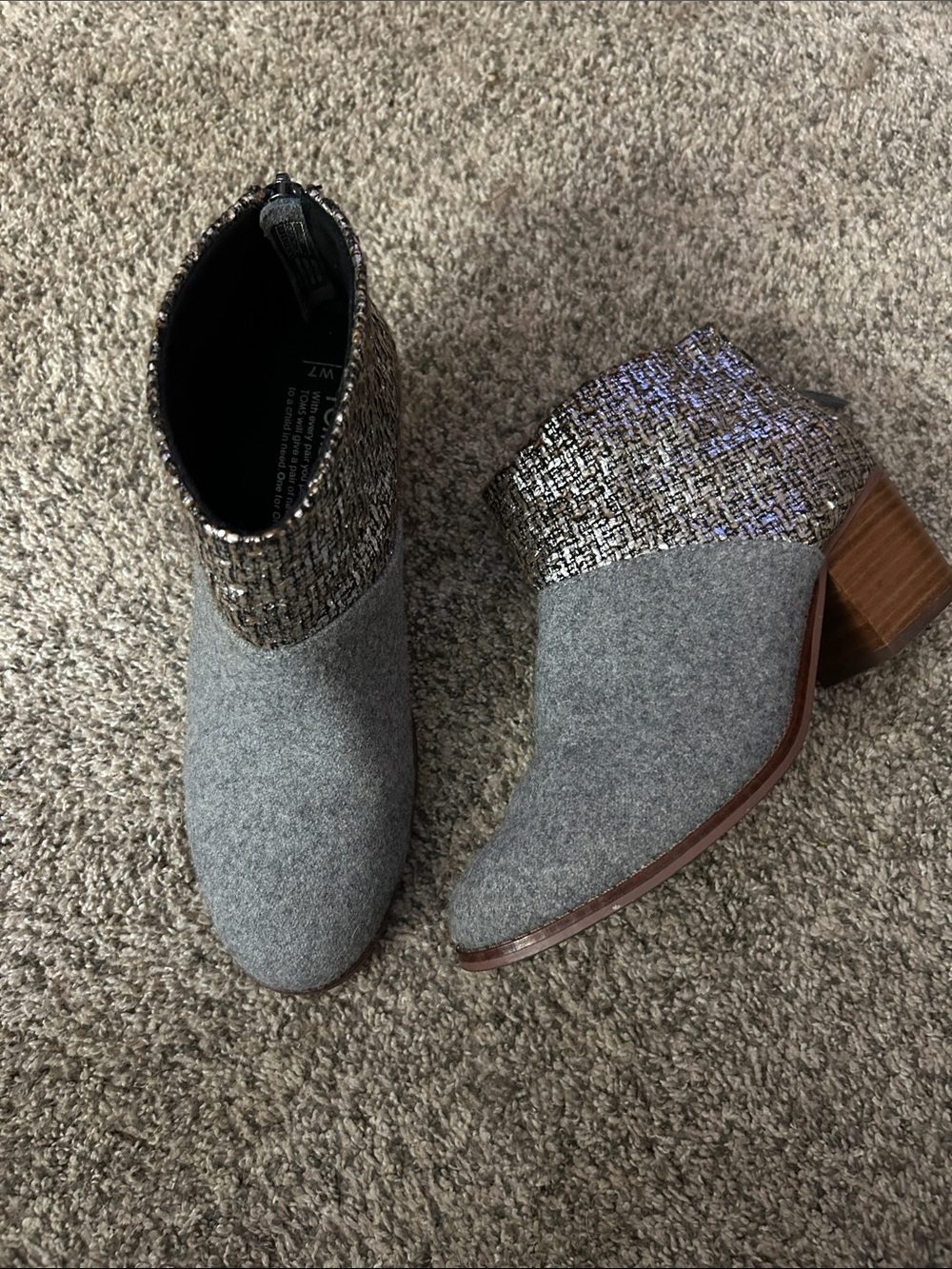 TOMS Leila Bootie in Grey Felt Shine Boucle, Women’s size 7.